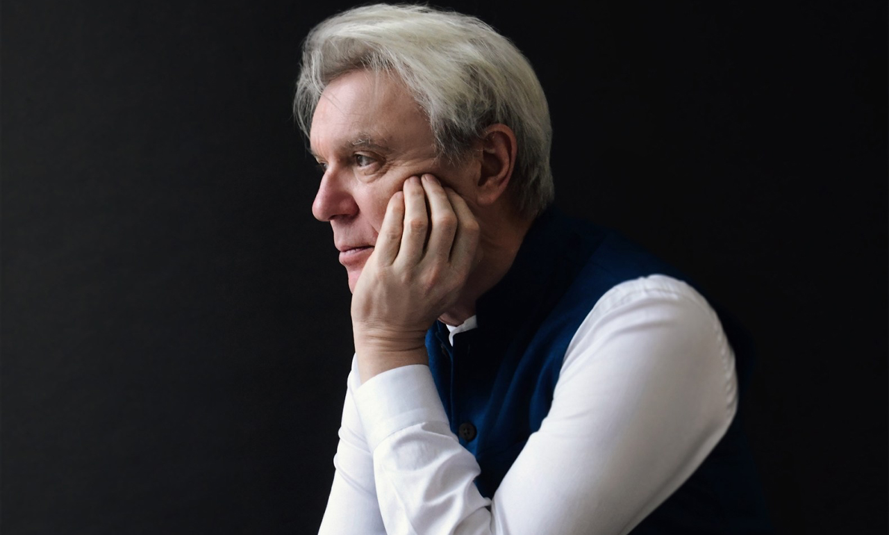 “Esto va a hacer realmente estúpida a la gente”, David Byrne sobre la IA