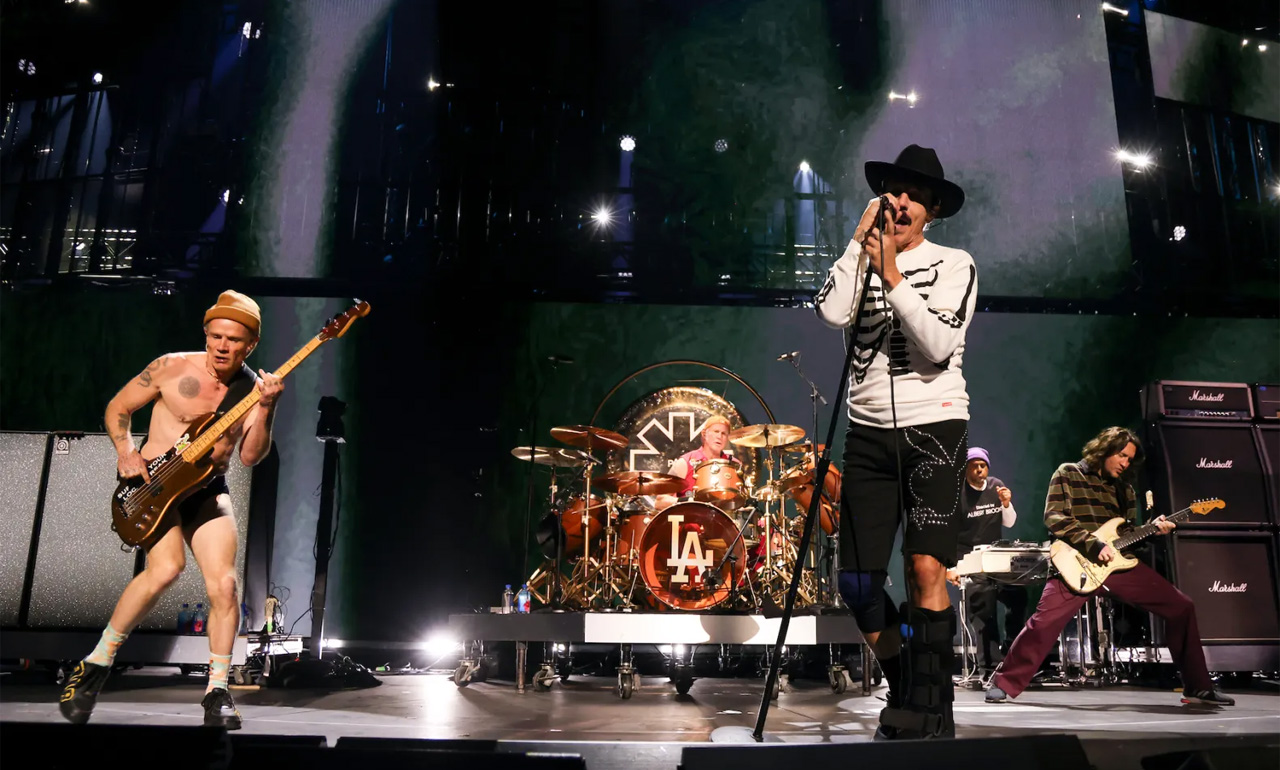 Los Red Hot Chili Peppers venden su catálogo de música grabada por más de 300 millones de dólares