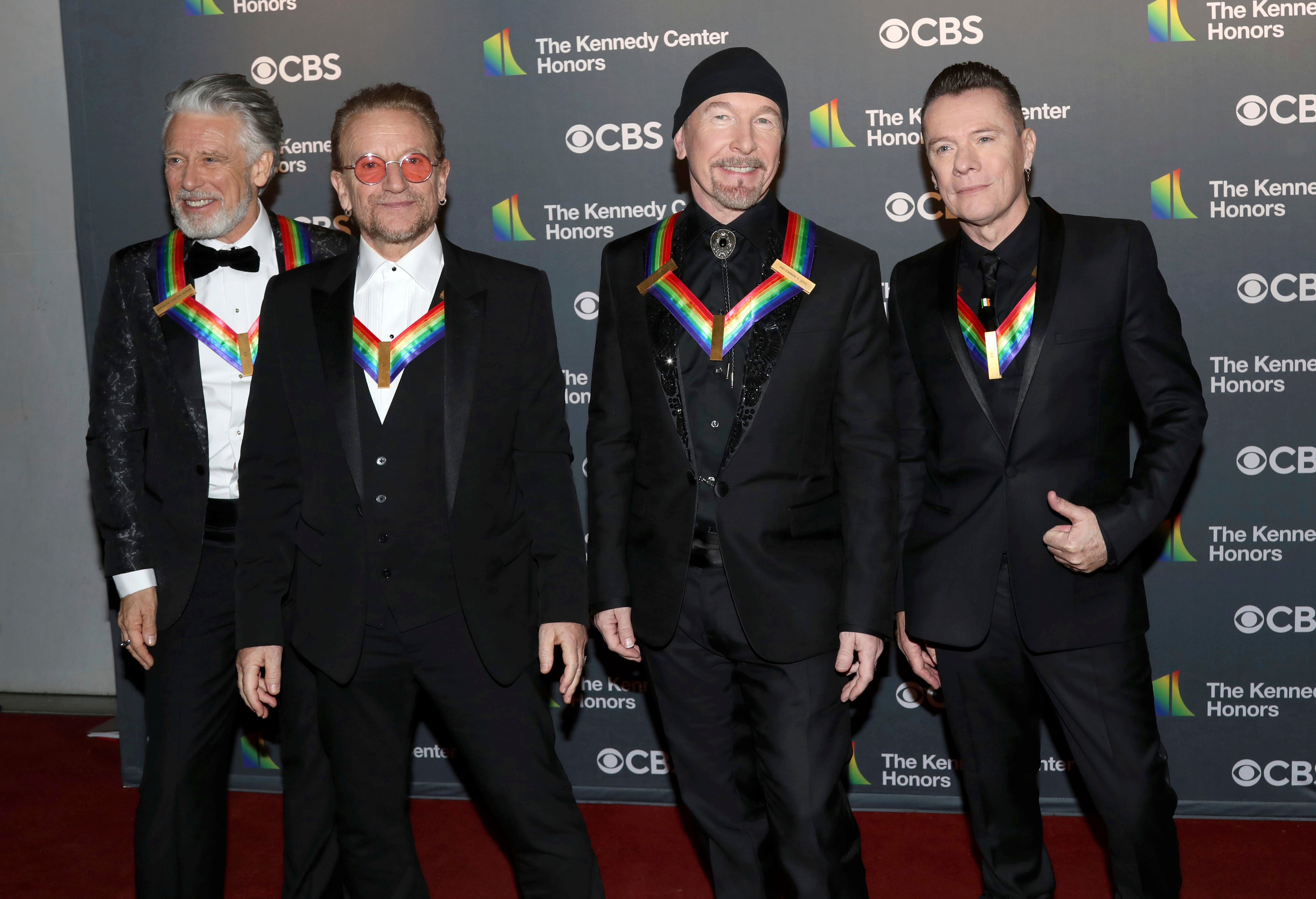 U2 sorprendió a todos en la Ciudad de México con una actuación callejera